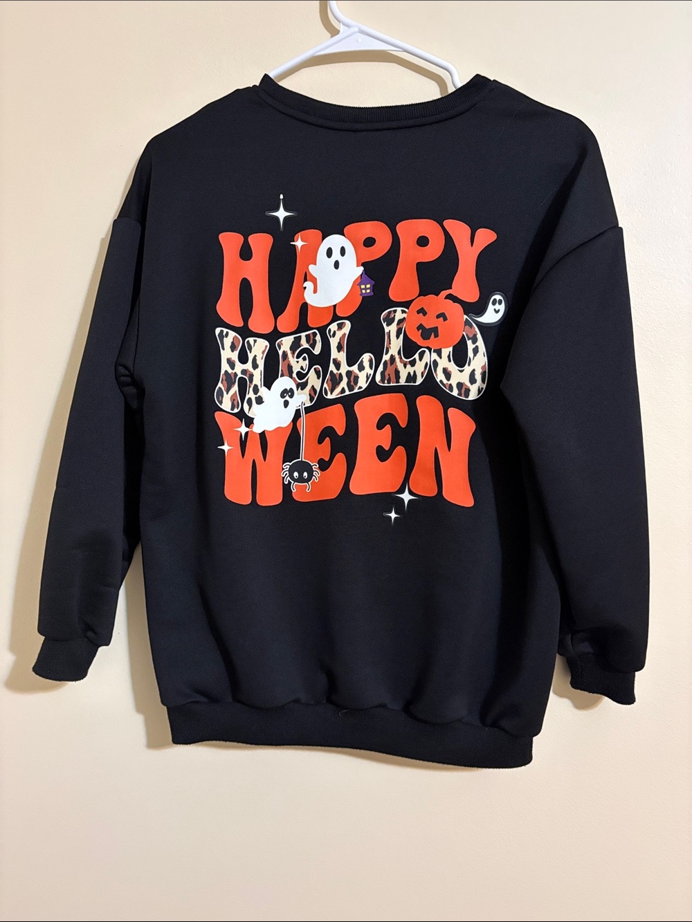 SHEIN Black Halloween 'Happy Helloween' Graphic Sweatshirt with Orange Print